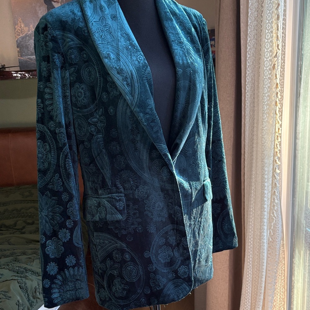 Vici Women's Teal Velvet Blazer
